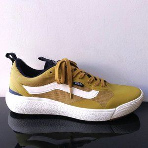 Vans Men's Ultrarange Exo Lightweight Low Top Sneaker